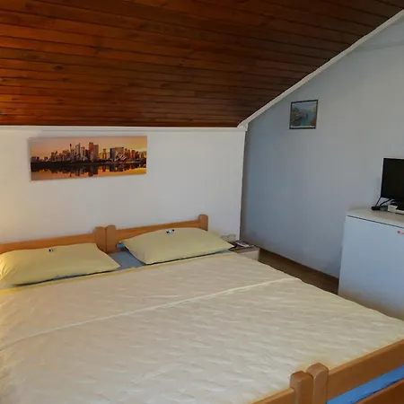 Pansion Belveder Couette-café Crikvenica