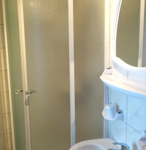 Pansion Belveder Bed & Breakfast 3*